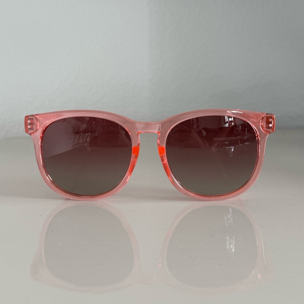 Blenders pink cove sunglasses